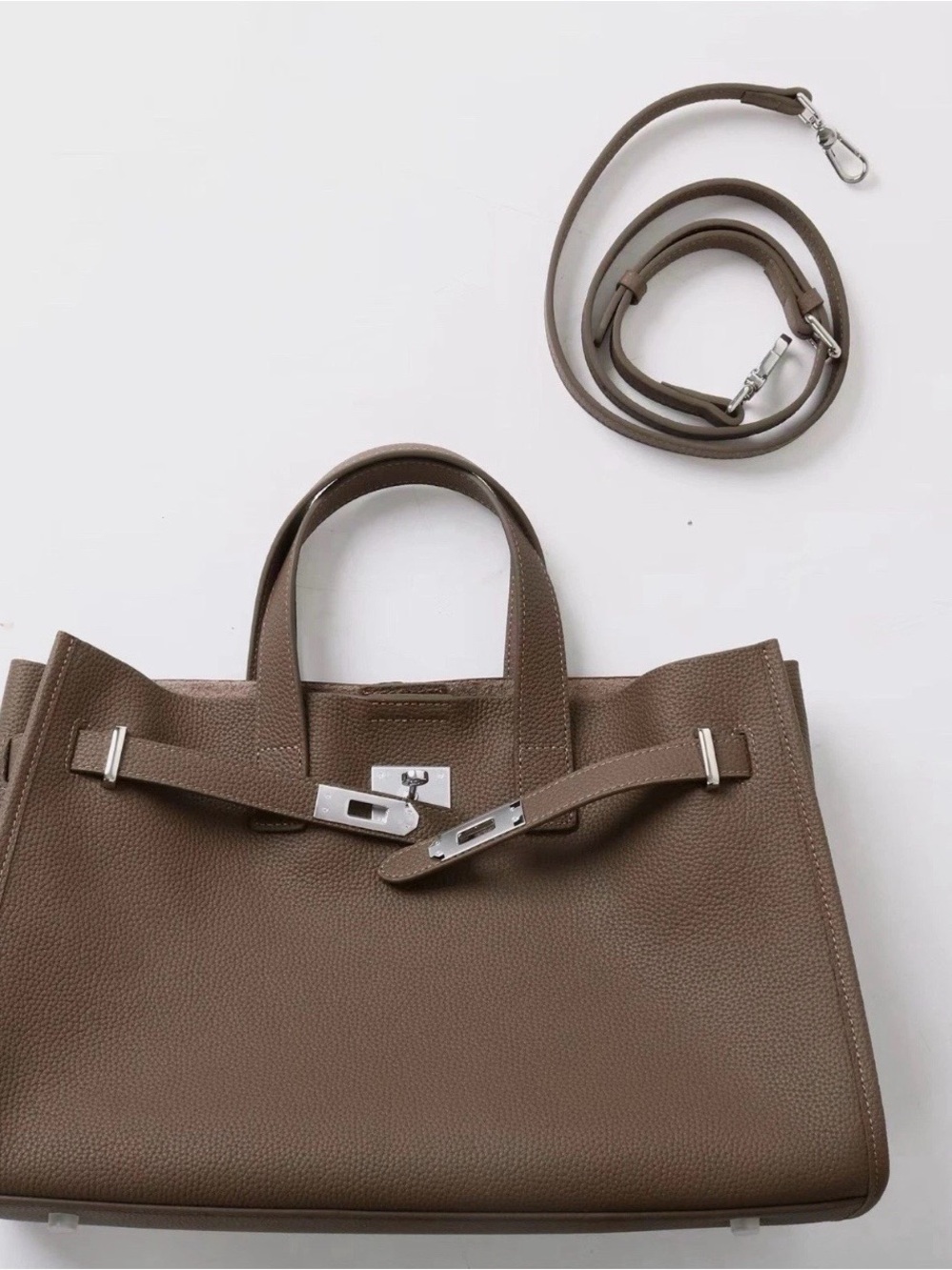 NWT Italian Cowhide Leather Taupe Pristine Handbag Purse School Bag 14.5” Rare